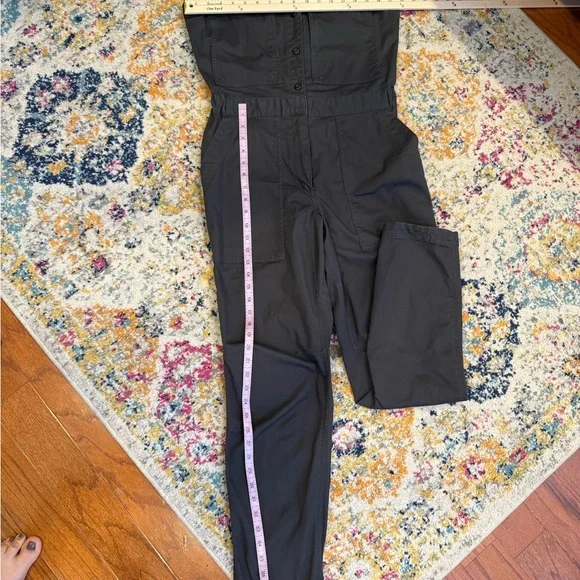 Duluth trading jumpsuit. - Picture 11 of 11
